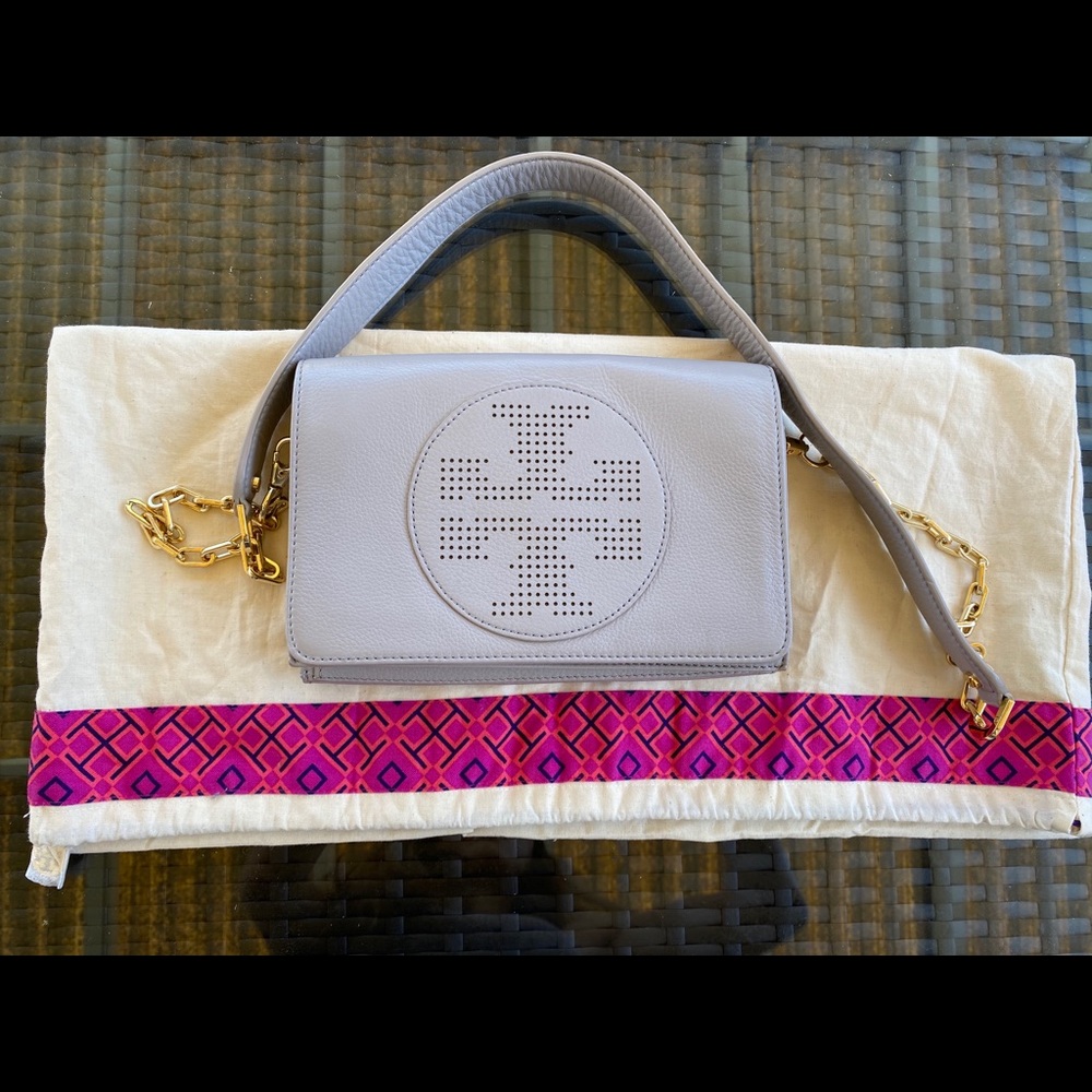 TORY Burch Perforated Logo Gray Leather Kipp